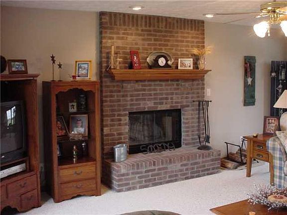 3rd image of 9249 N County Road 550 E