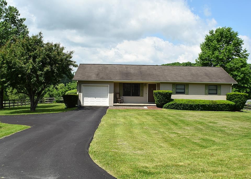 202 Lakeview Dr, Beckley, WV 25801 Zillow