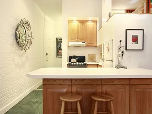 Rented by Corcoran | media 21