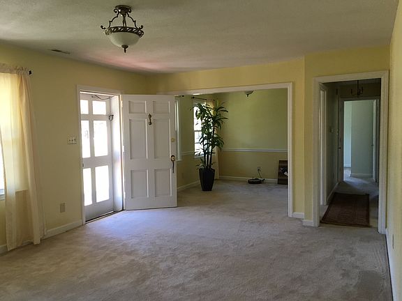 formal dining room