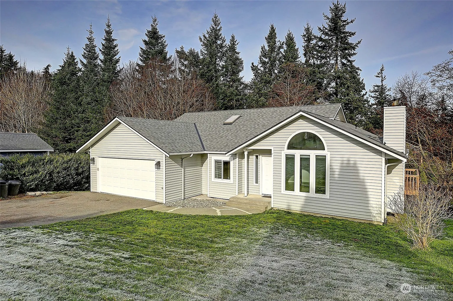 1243 Terrace Place photo 1