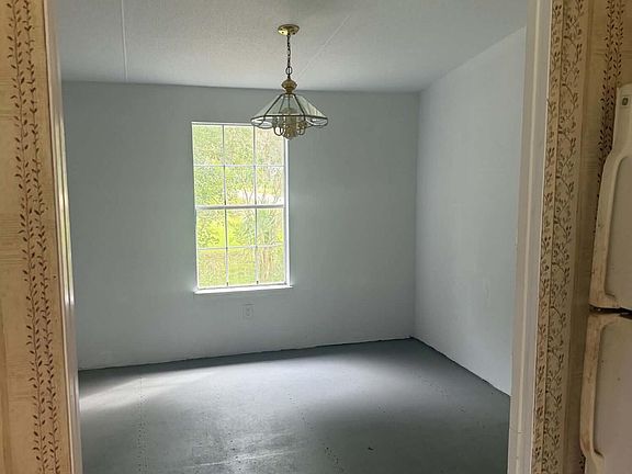 5th image of 266 ASH Street