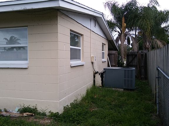 4th image of 1366 Arnold Dr