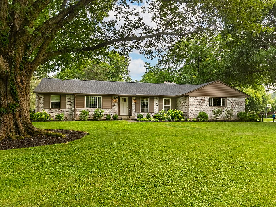 1st image of 3720 Briarwood Dr