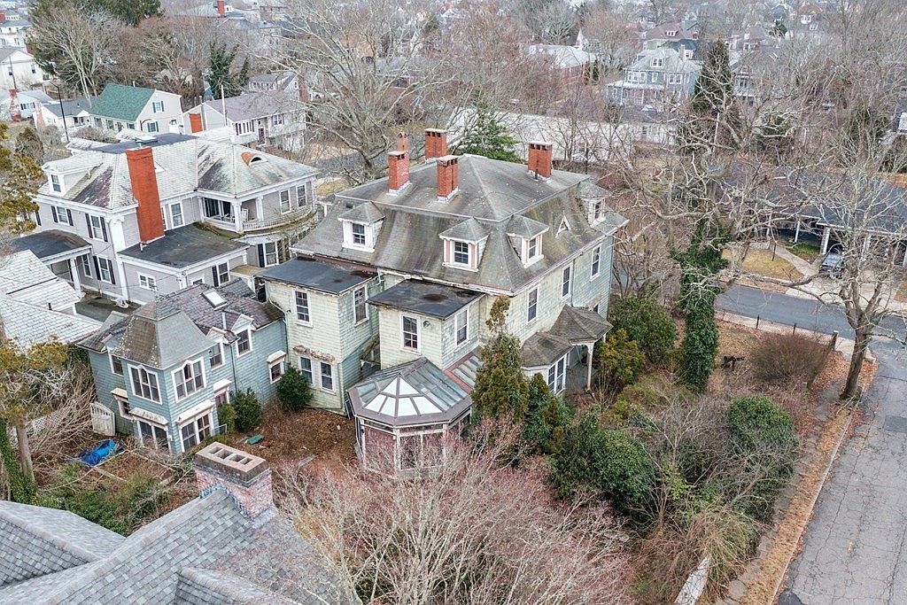 49 Hawthorn St, New Bedford, MA 02740 Zillow