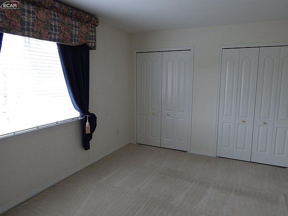 4th image of 3617 Thornwood Dr