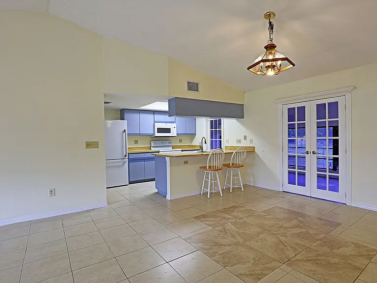 1398 Evalena Ln — Photo 5