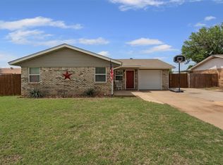 1960 Allison St, Graham, TX 76450