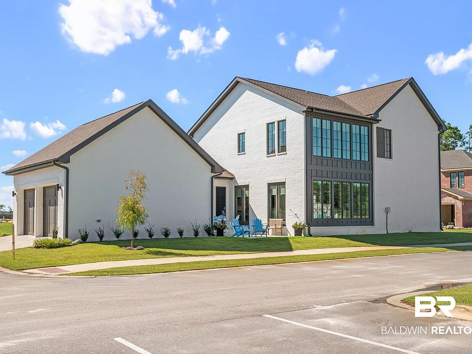 1st image of 902 Inlet Cir