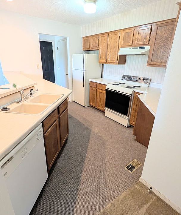 1st image of 1701 E 24th Ave #2