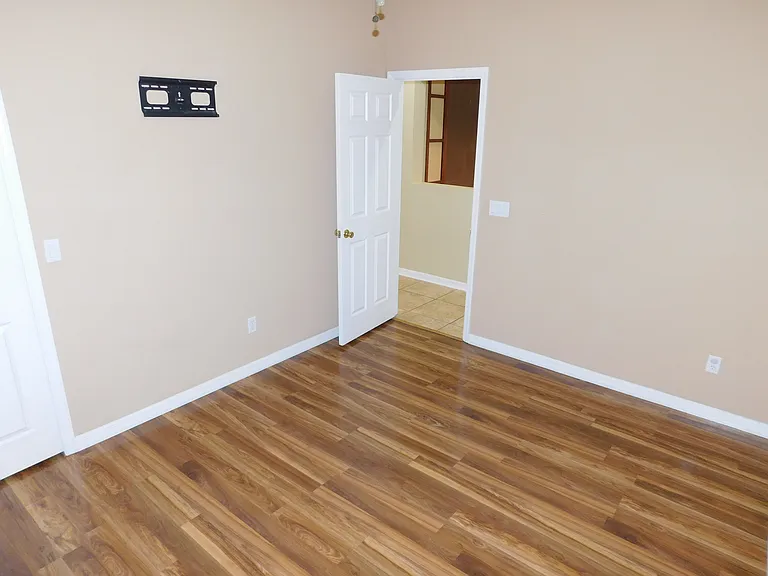 2320 Darlin Cir — Photo 22