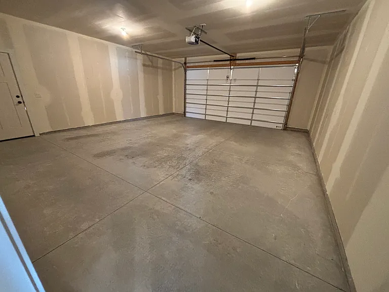 1417 Meadow Ln — Photo 6