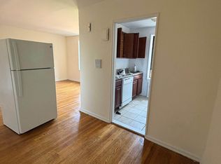 139-05 85th Dr APT 3A, Jamaica, NY 11435