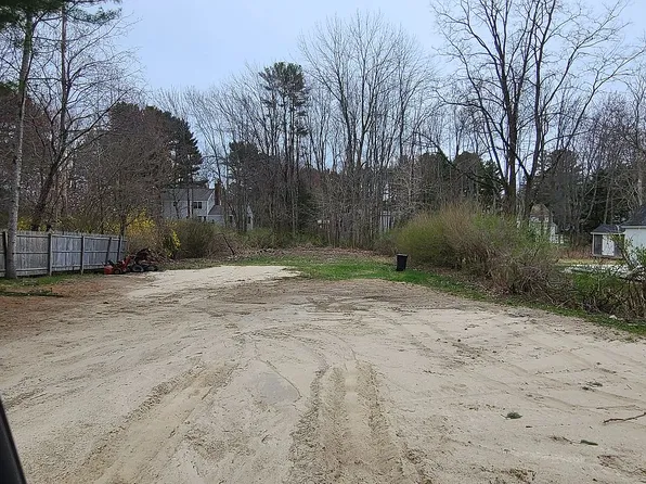 148 Western Ave, Kennebunk, ME 04043