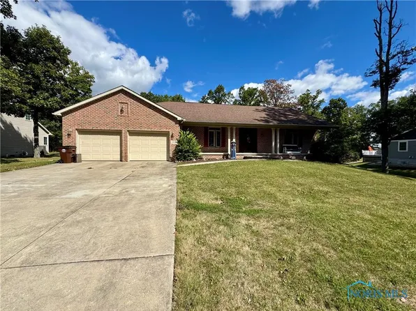 1935 Edgewood Dr, Defiance, OH 43512