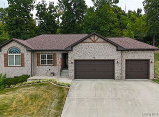 7312 Rainelle Ct, Lanesville, IN 47136