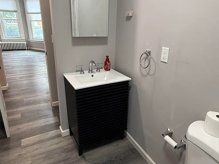 232 Richmond Ave #6 — Photo 3