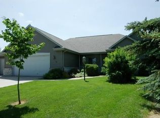 486 Fairway Cir, Edgerton, WI 53534