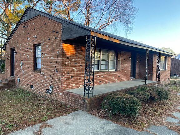 2nd image of 928 Hazelwood Dr