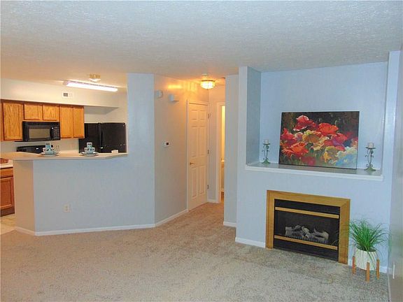 5th image of 4950 Potomac Square Way Unit 7