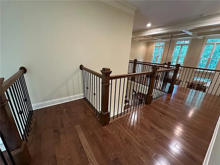 510 Lake Medlock Dr — Photo 30