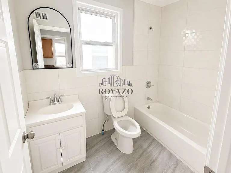 295 S Clinton St #2 — Photo 3