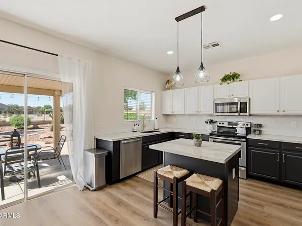 30158 N ROYAL OAK Way, San Tan Valley, AZ 85143