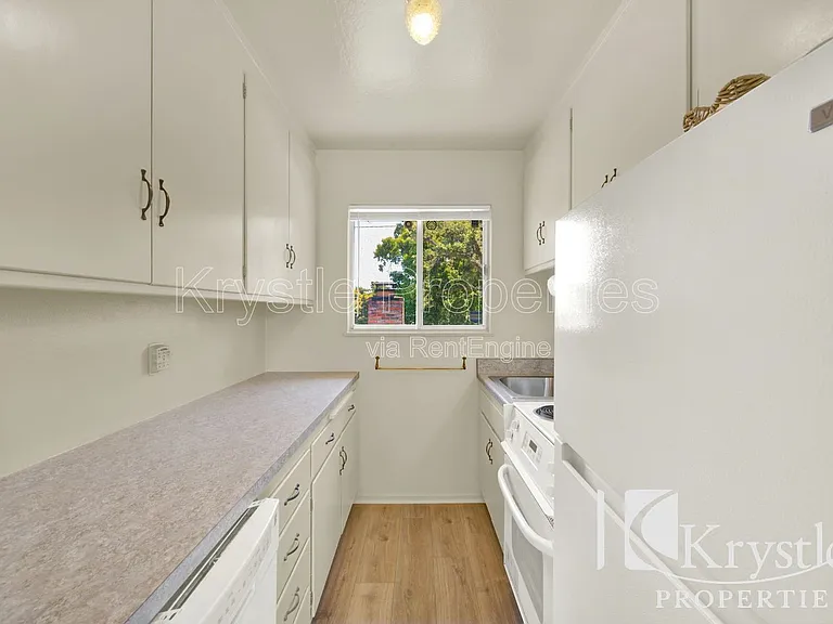 98 Springs Rd — Photo 13