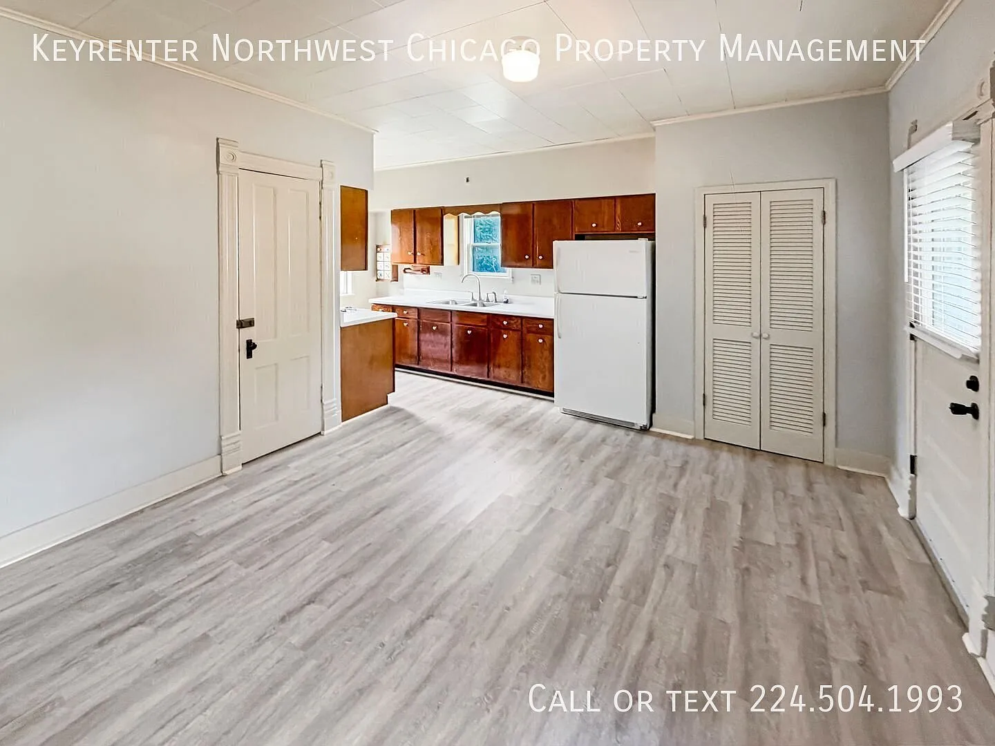 Clean and move in ready 2 bedroom 1 bathroom single family house with lots of storage. — Photo 2