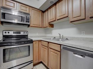 1810 E Blacklidge Dr APT 605, Tucson, AZ 85719