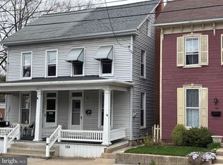 159 W Fulton St, Ephrata, PA 17522