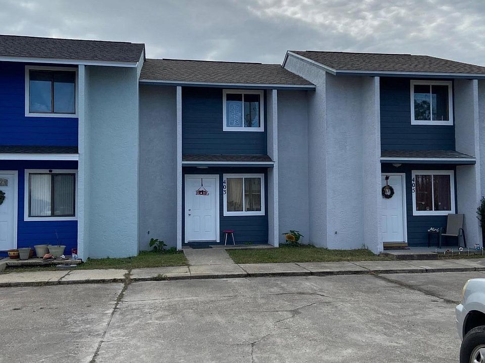 2nd image of 403 Venetian Way #403