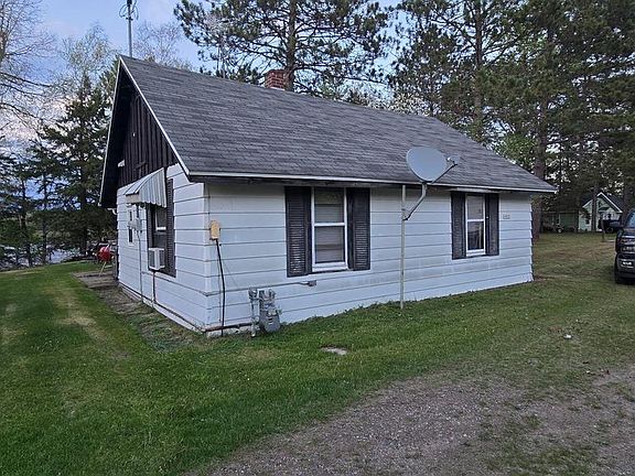 3rd image of 1822 Highway 8