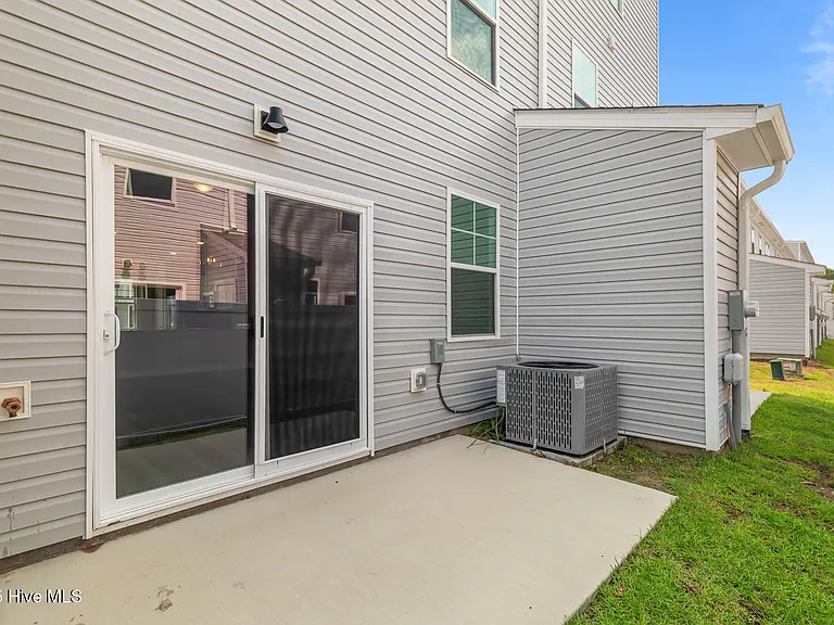 327 Starfish Ln — Photo 46
