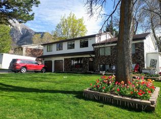 3110 E Coronet Dr, Holladay, UT 84124