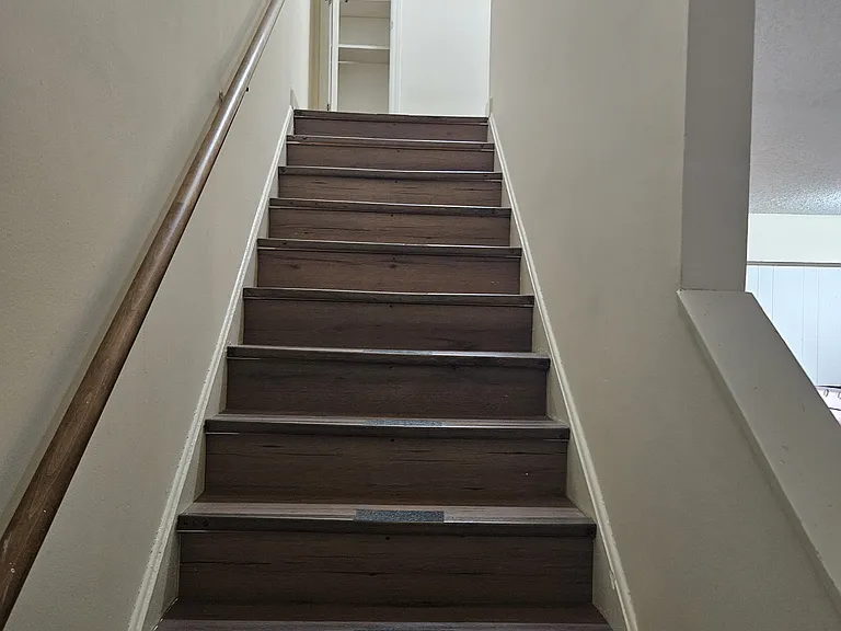 102 Cedar Ct #B — Photo 8