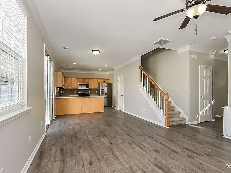 328 Hiawassee Dr — Photo 5