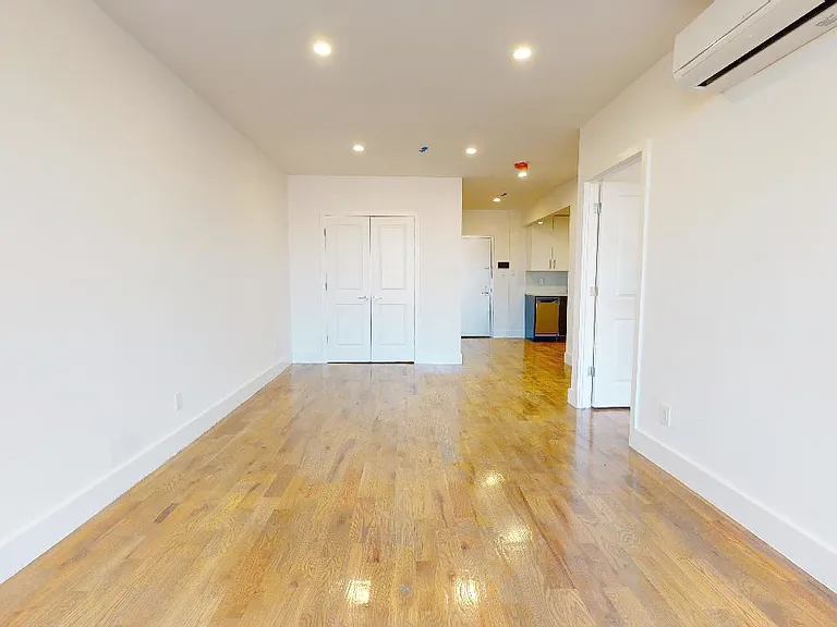 13828 Queens Blvd #2E — Photo 5
