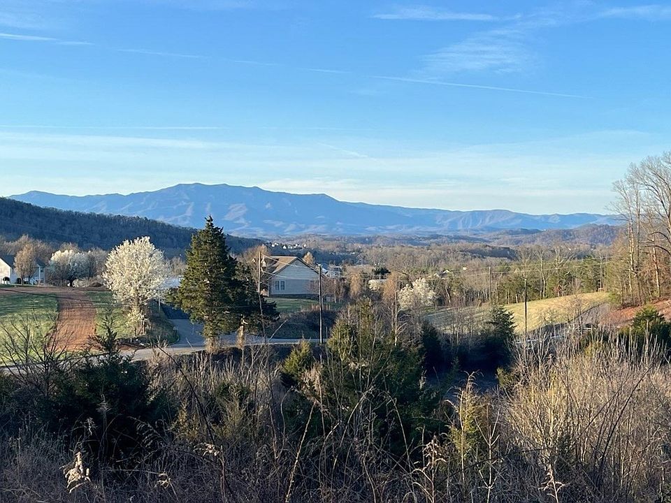 2nd image of 3 Megan View Ln Lot 3