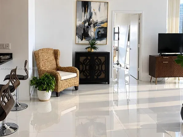 951 Brickell Ave, Miami, FL