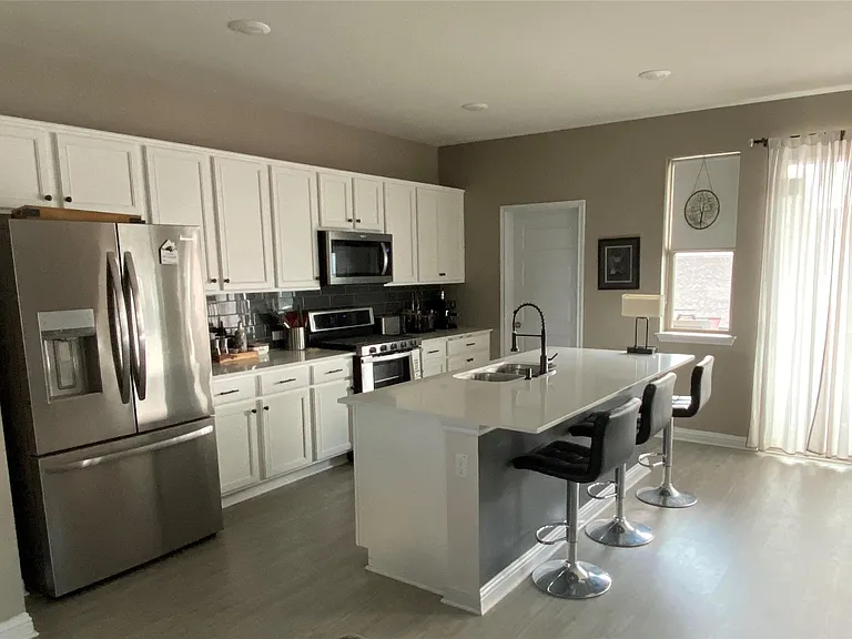 8306 Mandela Bnd — Photo 26