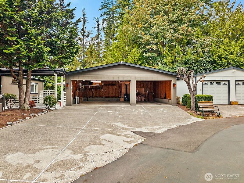 5th image of 1754 NE Mesford Road #19