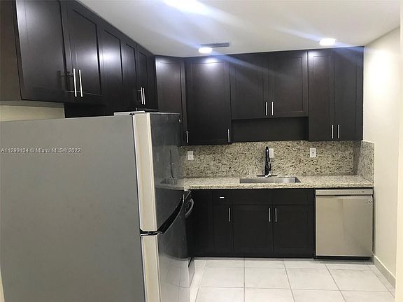 3rd image of 8829 W Sunrise Blvd