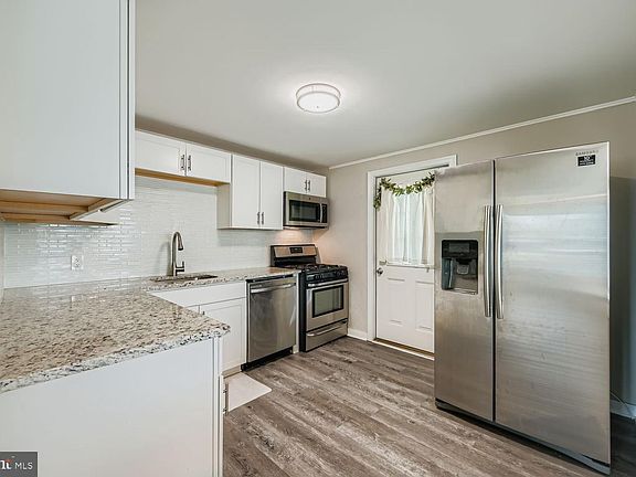 2nd image of 515 Taney Ave
