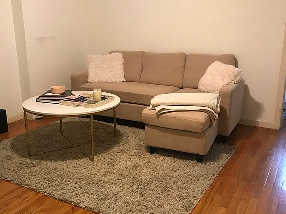 4th image of 511 E 6th St #4RR