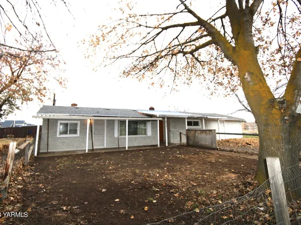 6201 Ahtanum Rd, Yakima, WA 98903