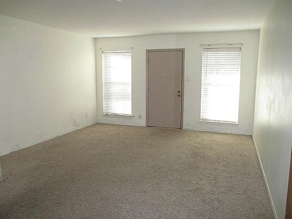 3rd image of 9015 Gaylord Dr APT 55