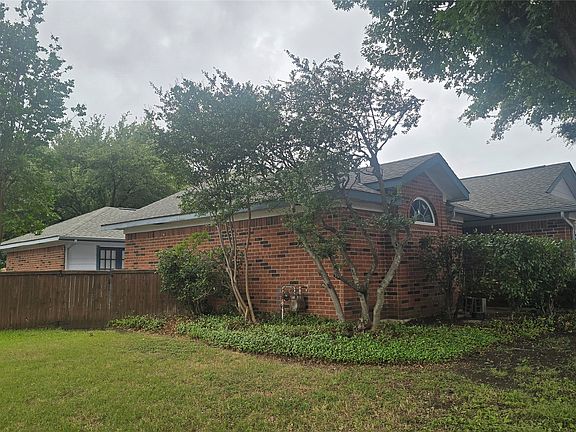 2nd image of 3110 Big Oaks Dr