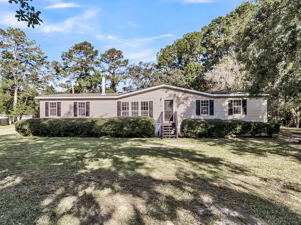 335 Saint Johns Bethel St, Moncks Corner, SC 29461