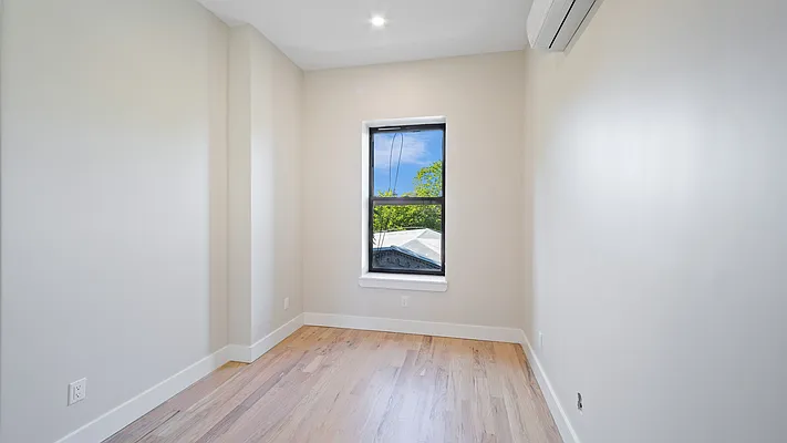 Rented by Nooklyn NYC LLC | media 20